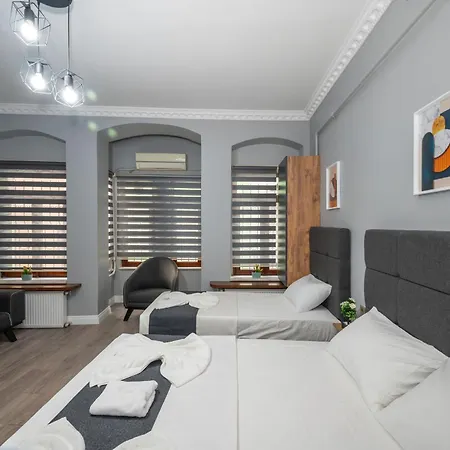 Butterfly House Apartahotel