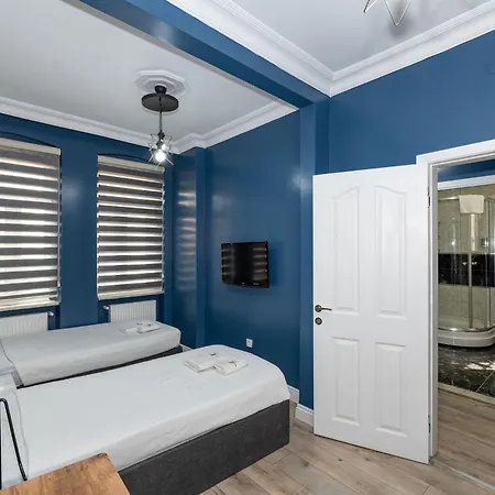 Butterfly House Aparthotel